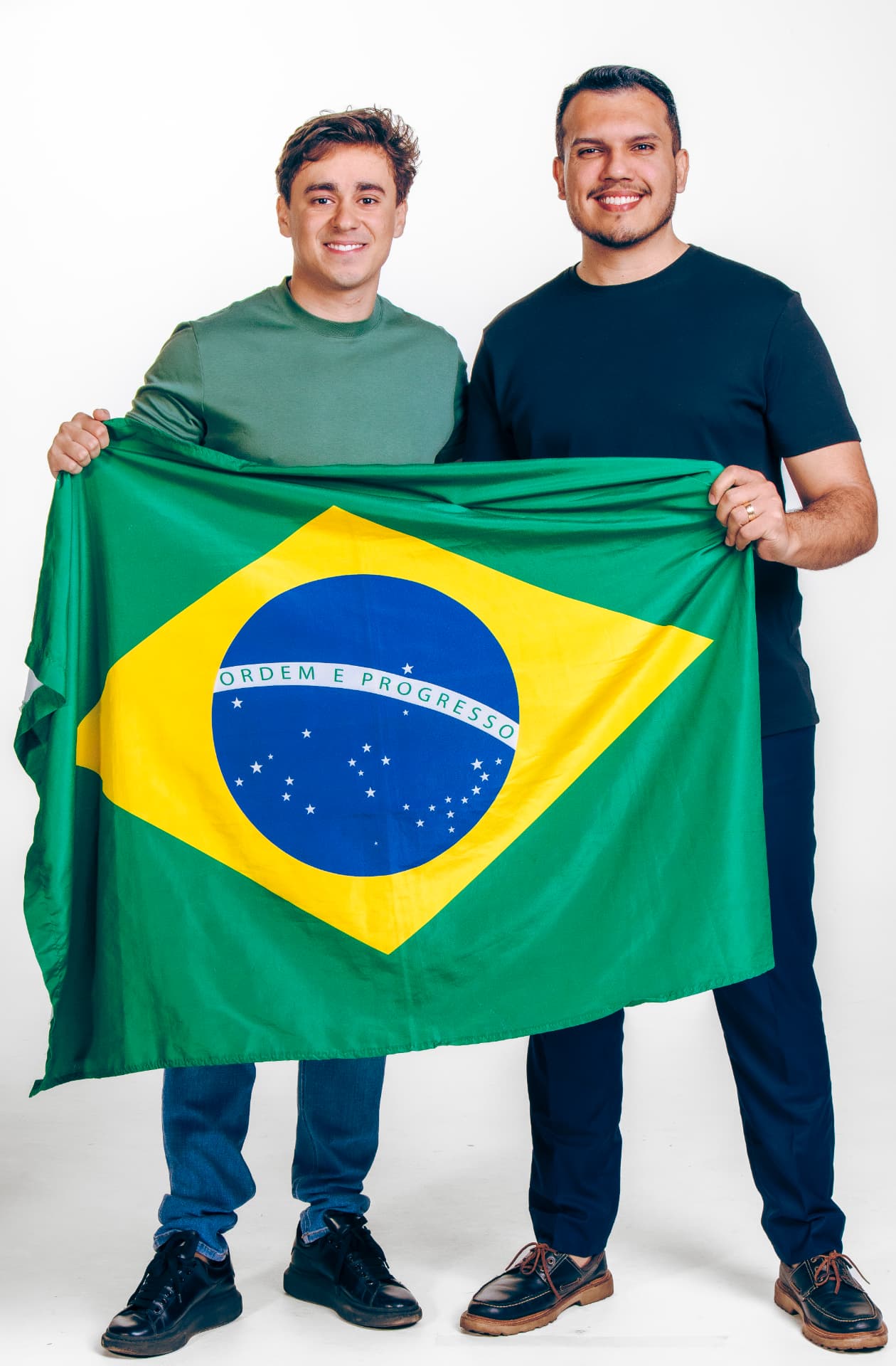 Nikolas Ferreira ao lado de Daverson Matos